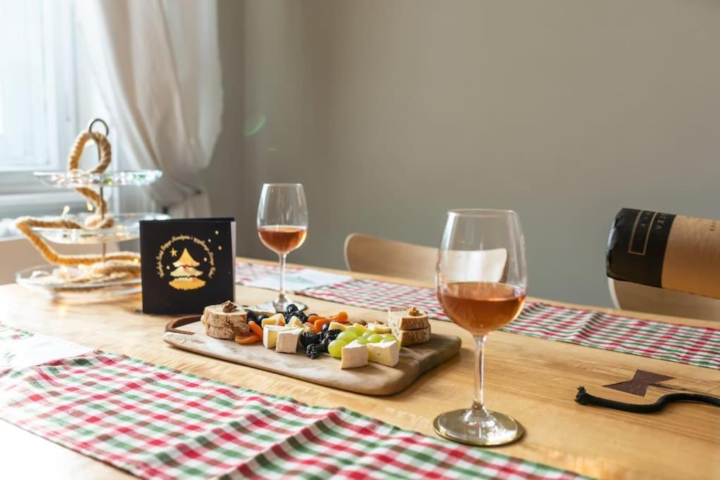 No.8: Lovely & Cosy 3-Room Heart Of The City 蒂米什瓦拉 外观 照片
